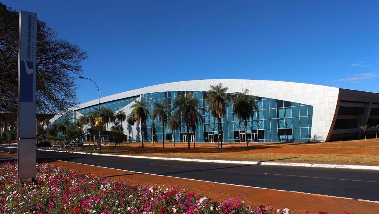V822 Apart Aconchegante Em Frente Ao Shopping Brasília Exterior photo